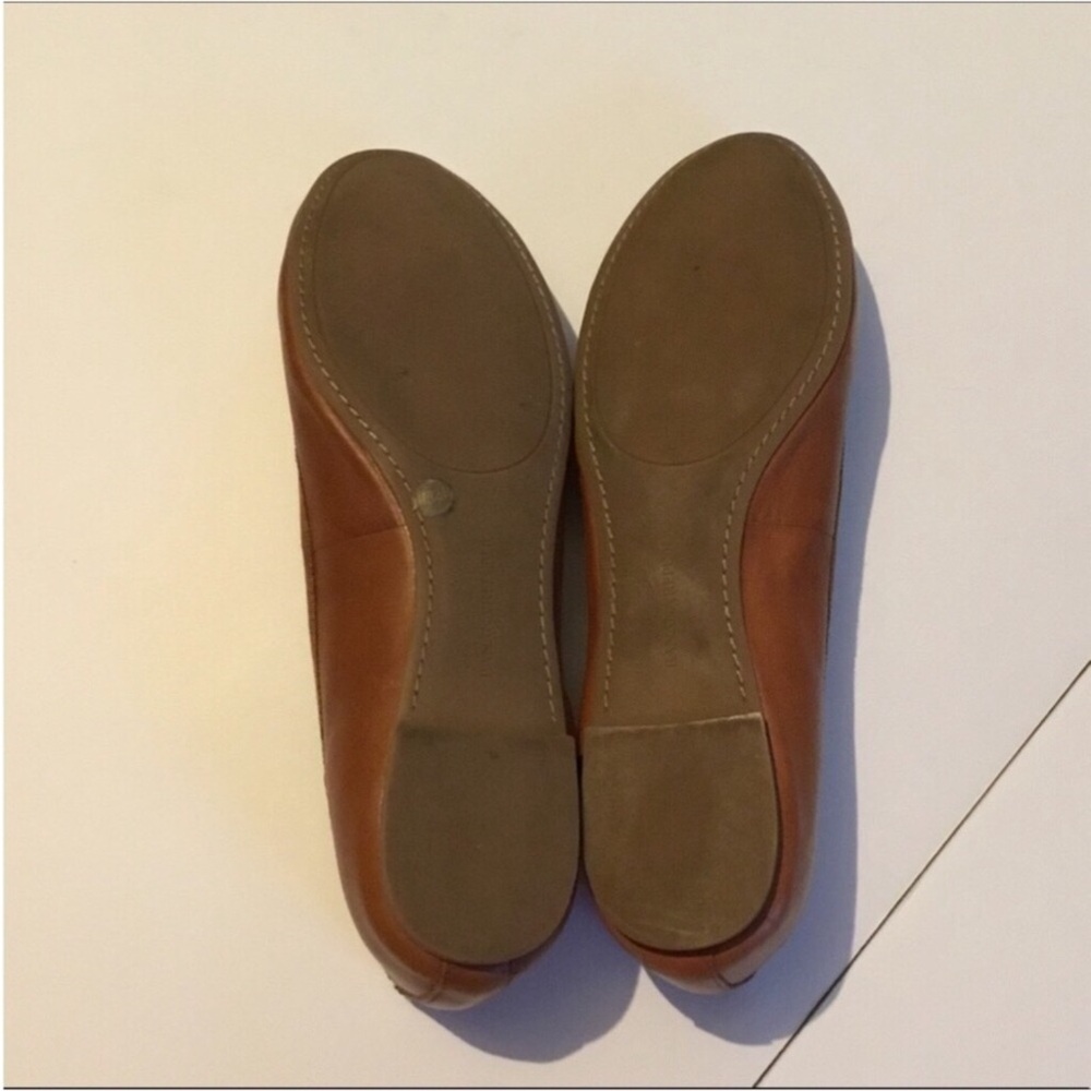 BANANA REPUBLIC FLAT SLIP ON UPPER LEATHER BOW DETAIL SIZE 10-B - Picture 5 of 13